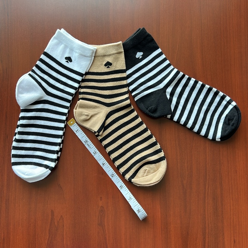 Kate Spade 3 Pairs of Gorgeous Ladies Socks NWOT - Picture 4 of 5